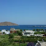 Niki Pensionat Livadi (Serifos)