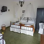 Niki 3* Livadi (Serifos)
