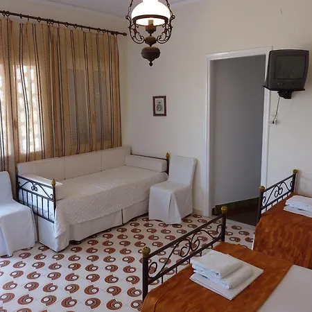 Guest house Niki Livadi (Serifos)