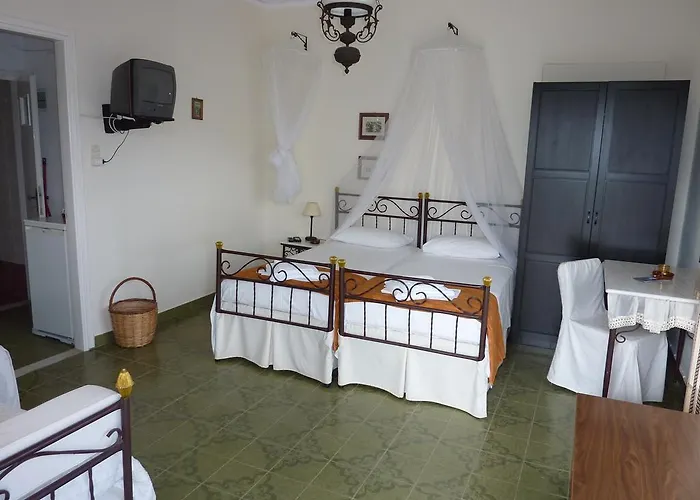 Niki 4* Livadi (Serifos)